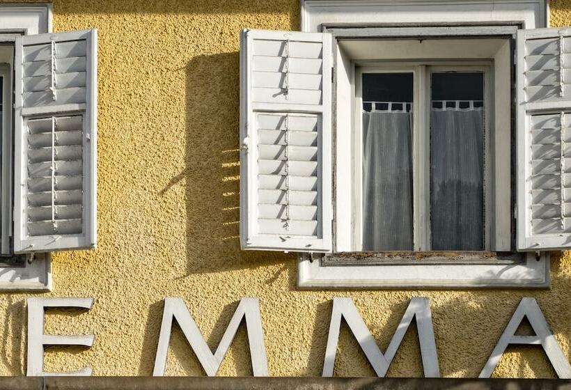 בית מלון כפרי Emma Historic