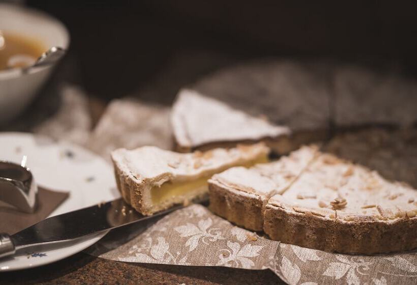 בית מלון כפרי Emma Historic