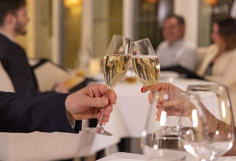 בית מלון כפרי Ermitage  Montsaintmichel