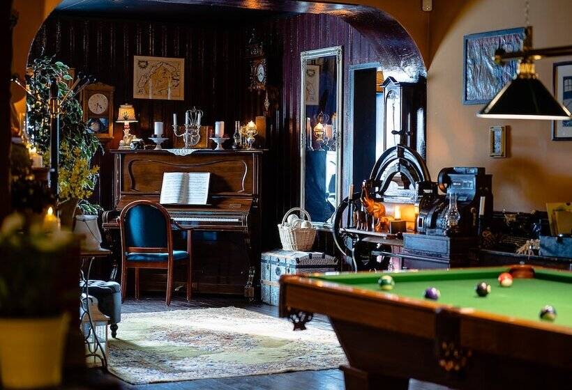 בית מלון כפרי Fagersta Wardshuset C. Dickens