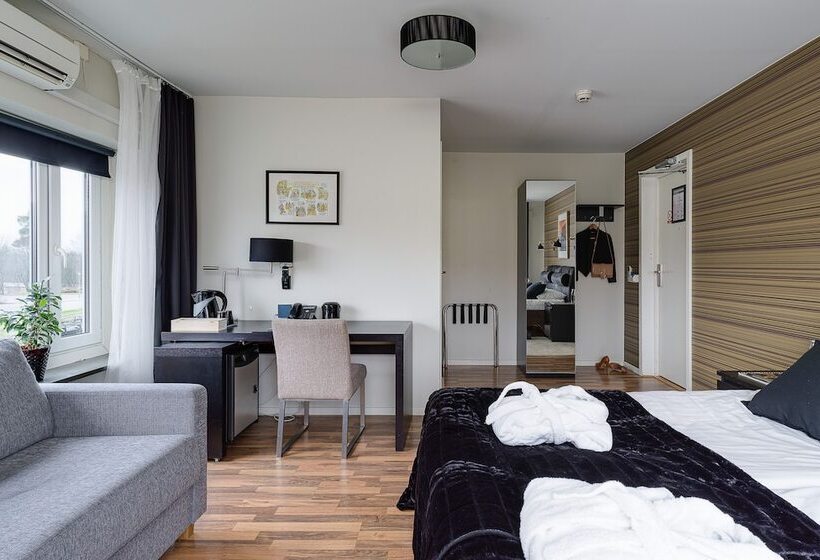 בית מלון כפרי Fagersta Wardshuset C. Dickens