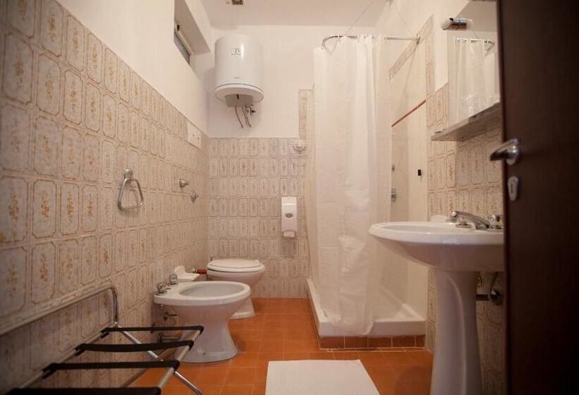 ホテル Funivie Del Lago Maggiore