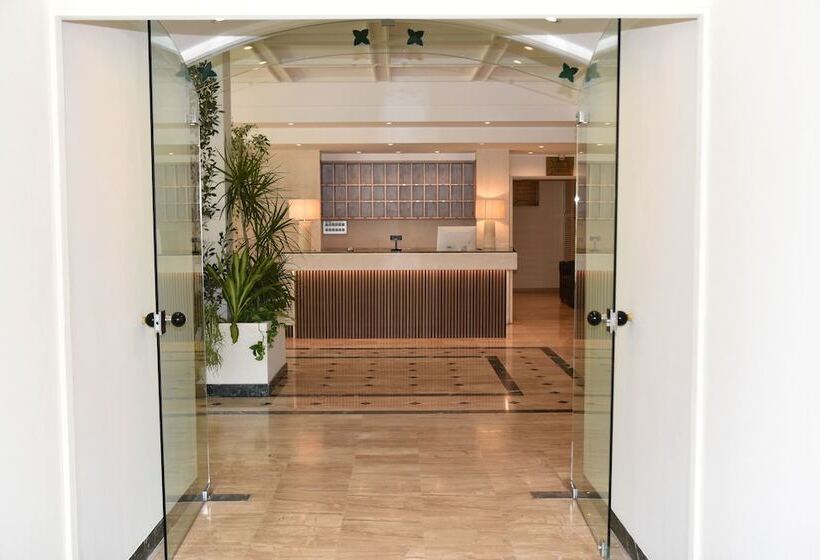 Отель Giardino Dei Principi D Abruzzo