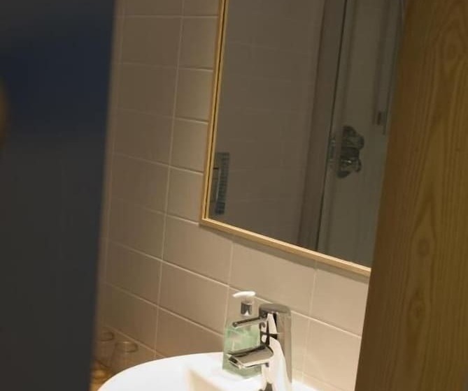 Grasshoppers Hotel Glasgow