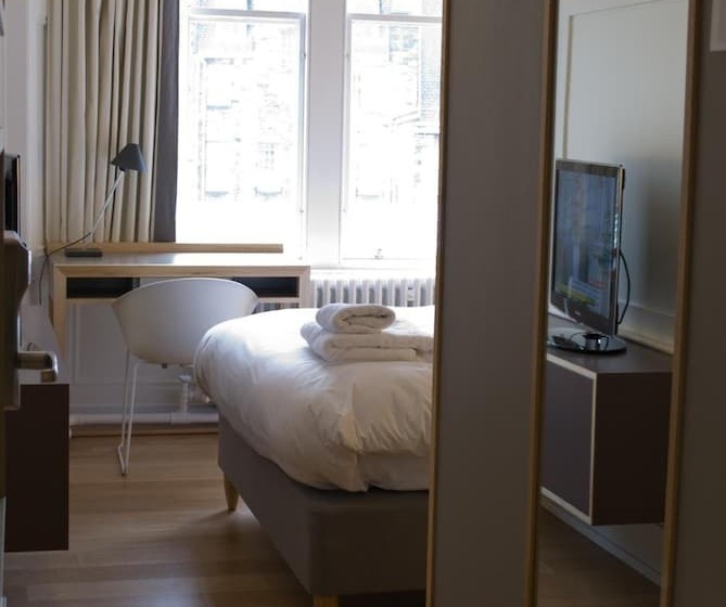 Grasshoppers Hotel Glasgow