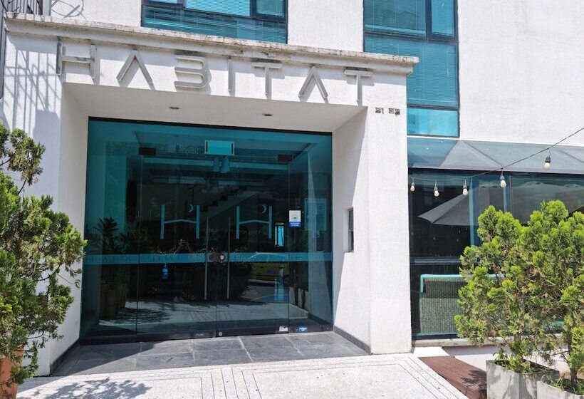 호텔 Habitat Suites