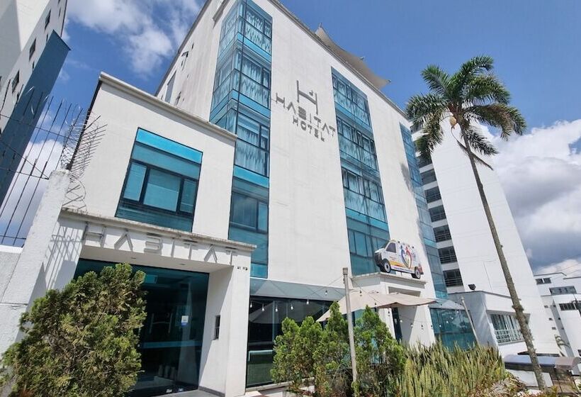 호텔 Habitat Suites