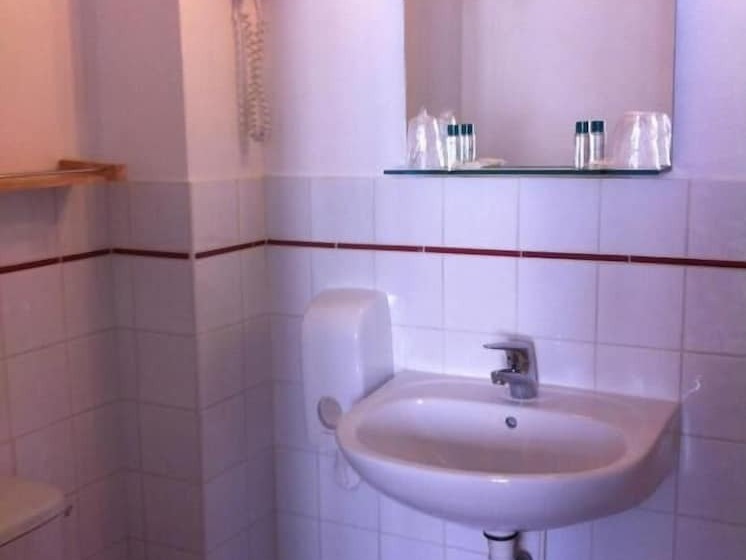 Отель Hôtel Alexandra Centre Ville