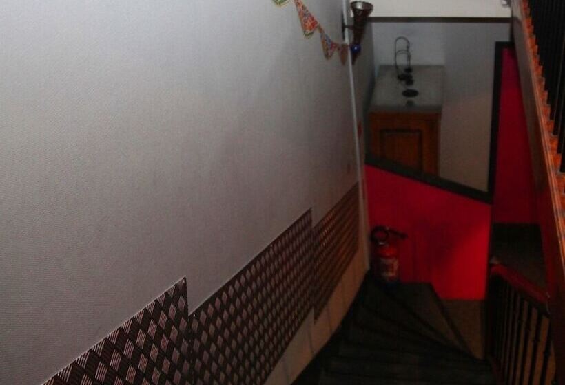 هتل Hôtel Latino Reims Centre