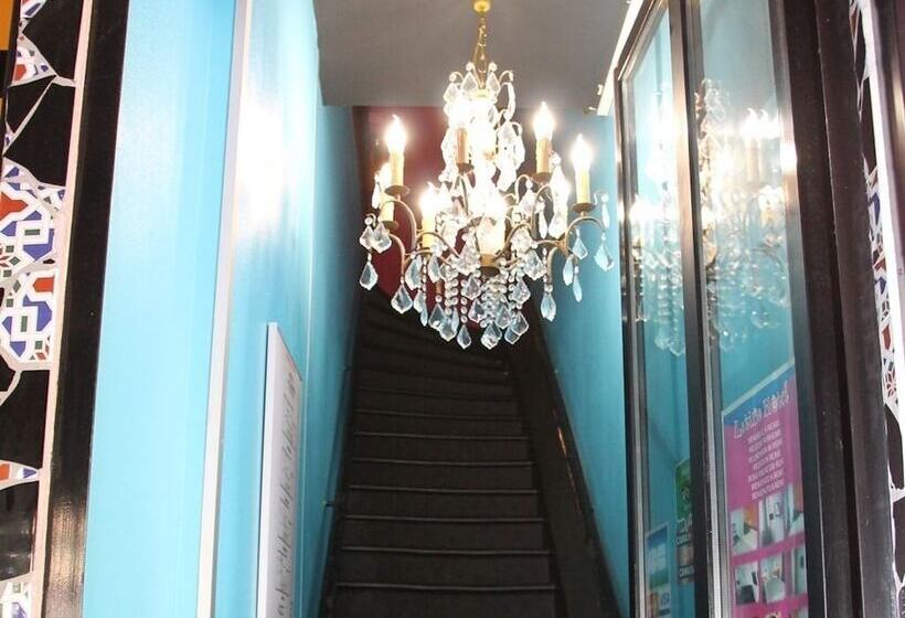 هتل Hôtel Latino Reims Centre