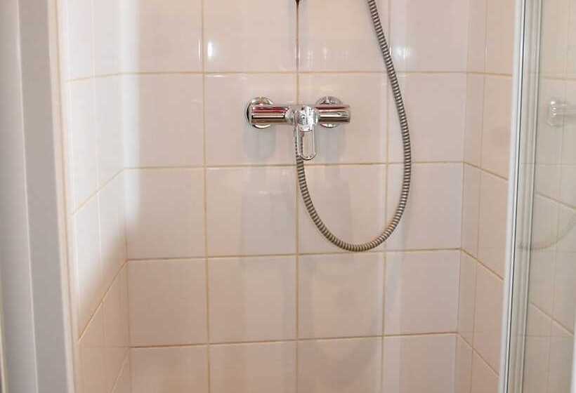 هتل Hôtel Latino Reims Centre