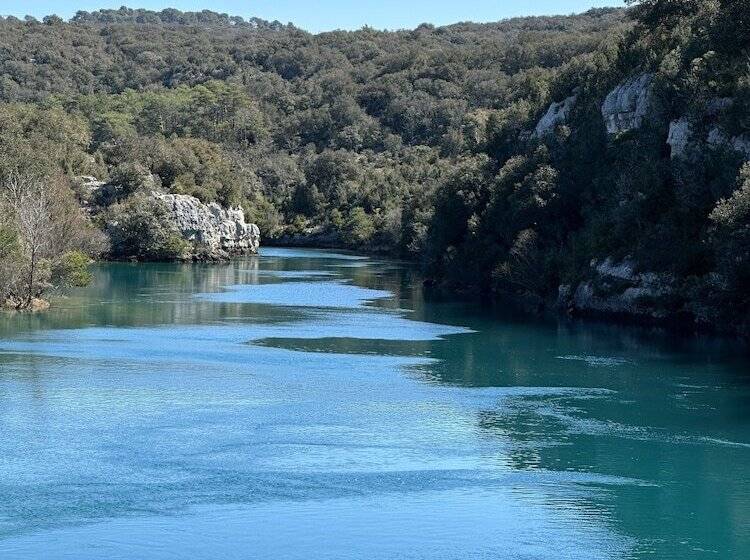 ホテル Hôtel Le Colombier