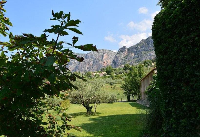 ホテル Hôtel Le Colombier