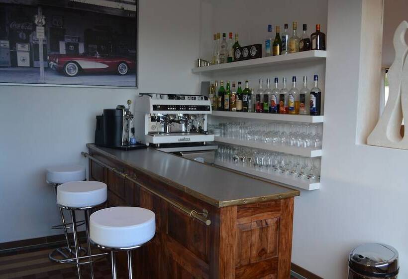 ホテル Hôtel Le Colombier