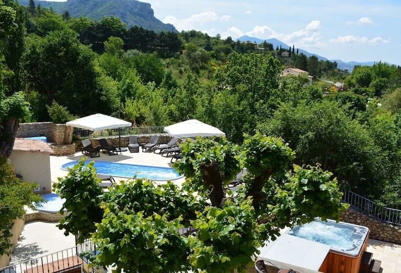 ホテル Hôtel Le Colombier