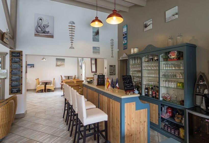 فندق Hôtel Le Peu Breton