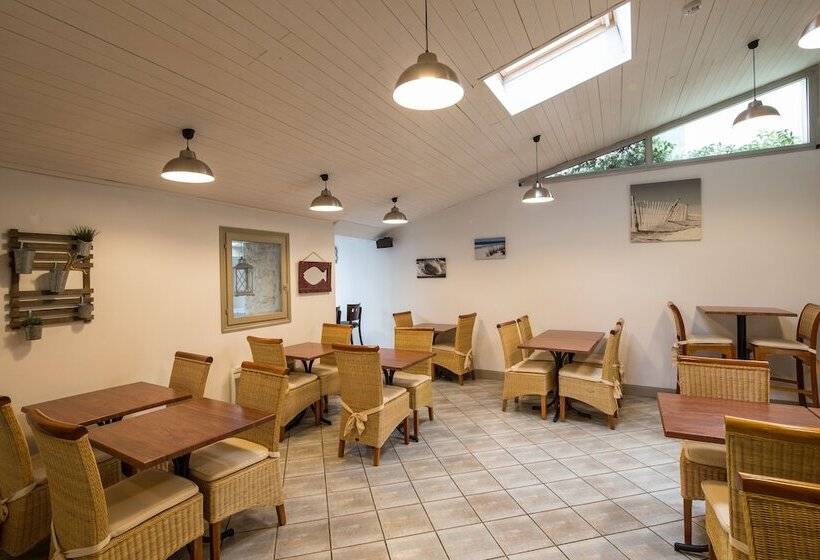 فندق Hôtel Le Peu Breton