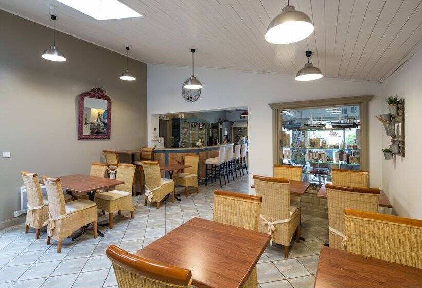 فندق Hôtel Le Peu Breton