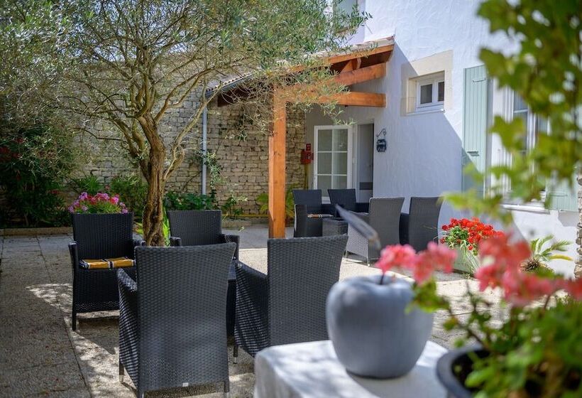 فندق Hôtel Le Peu Breton