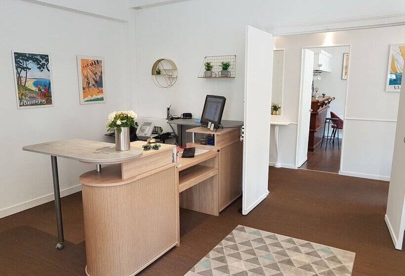 בית מלון כפרי Hôtel Les Tennis Men