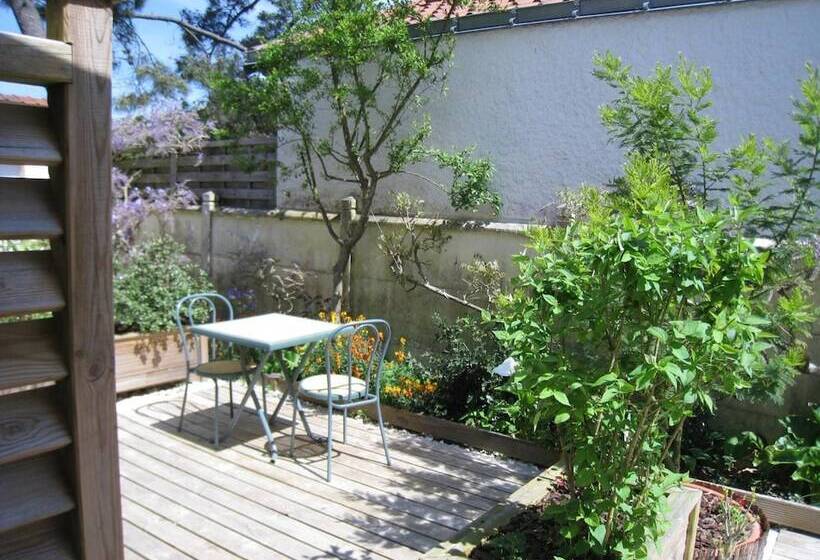 בית מלון כפרי Hôtel Les Tennis Men