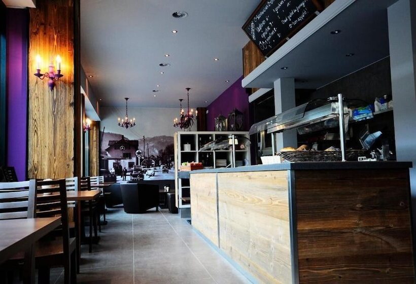 בית מלון כפרי Hôtel Oasis