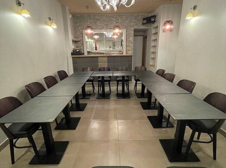 فندق Hôtel Posta Vecchia