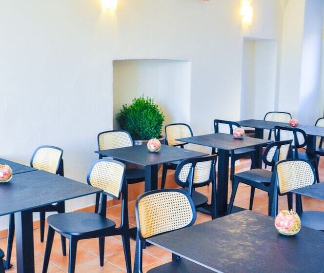 هتل Hôtel Posta Vecchia