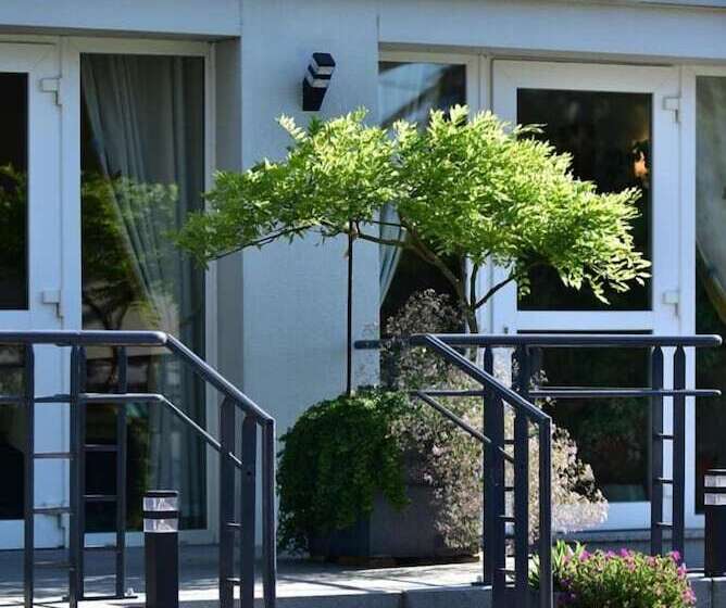 호텔 Hôtel Restaurant Au Lion D Or