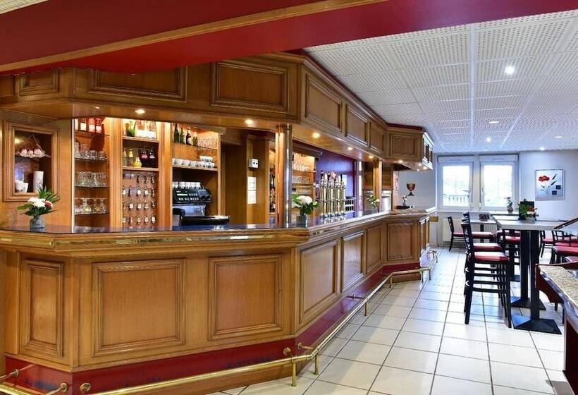 호텔 Hôtel Restaurant Au Lion D Or