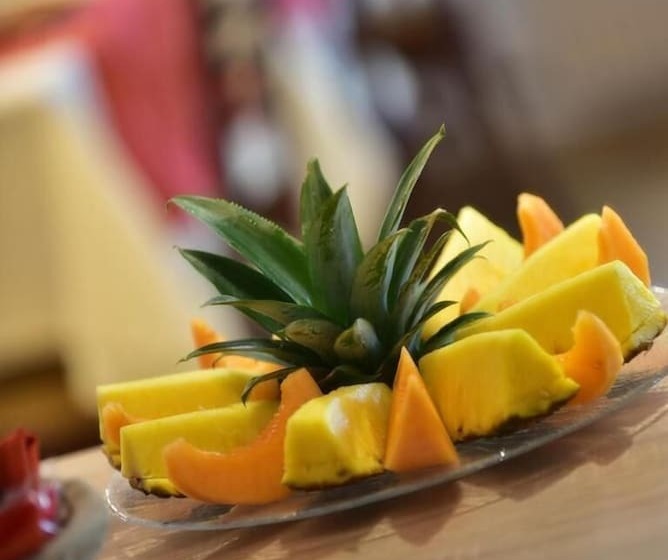 호텔 Hôtel Restaurant Au Lion D Or