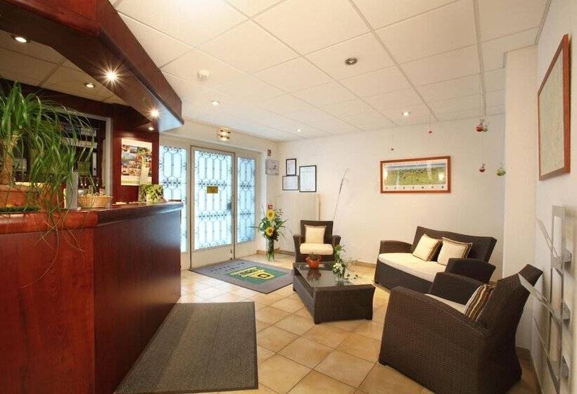 호텔 Hôtel Restaurant Au Lion D Or