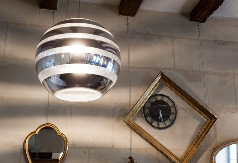 בית מלון כפרי Hôtel Restaurant Chambre Insolite Spa   Le Xii De Luynes