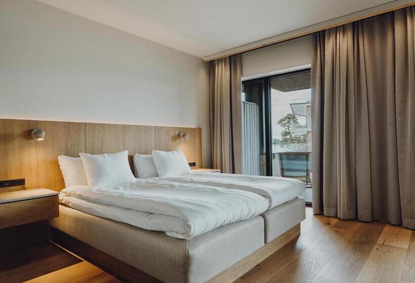 Отель åhus Seaside