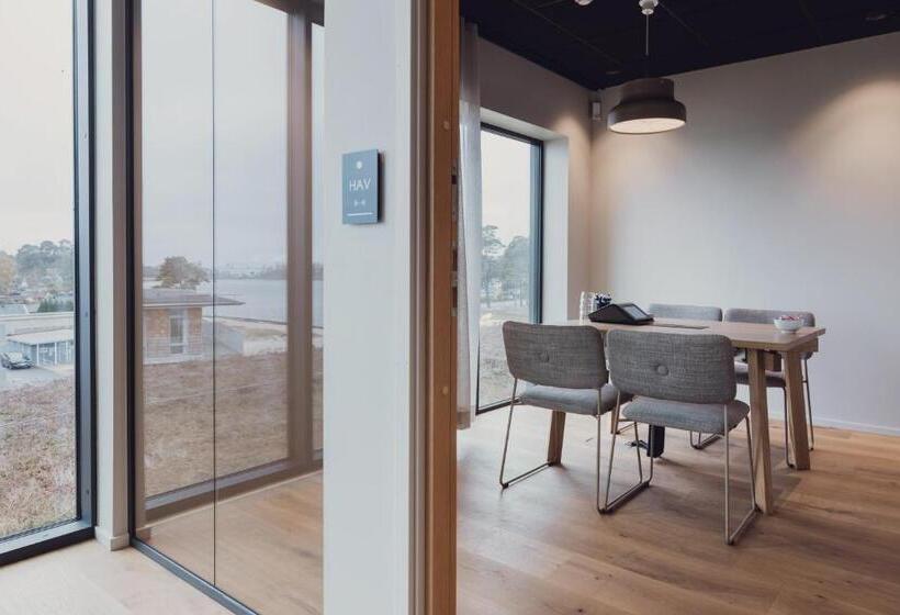 Отель åhus Seaside