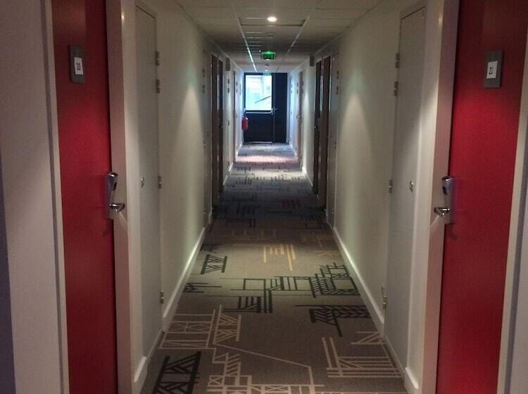 Отель Ibis Styles Rouen Valdereuil