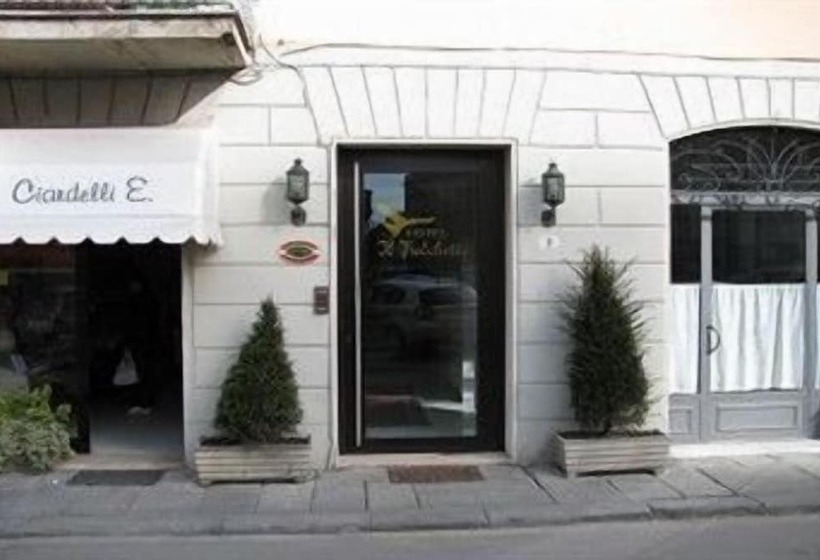 ホテル Il Falchetto