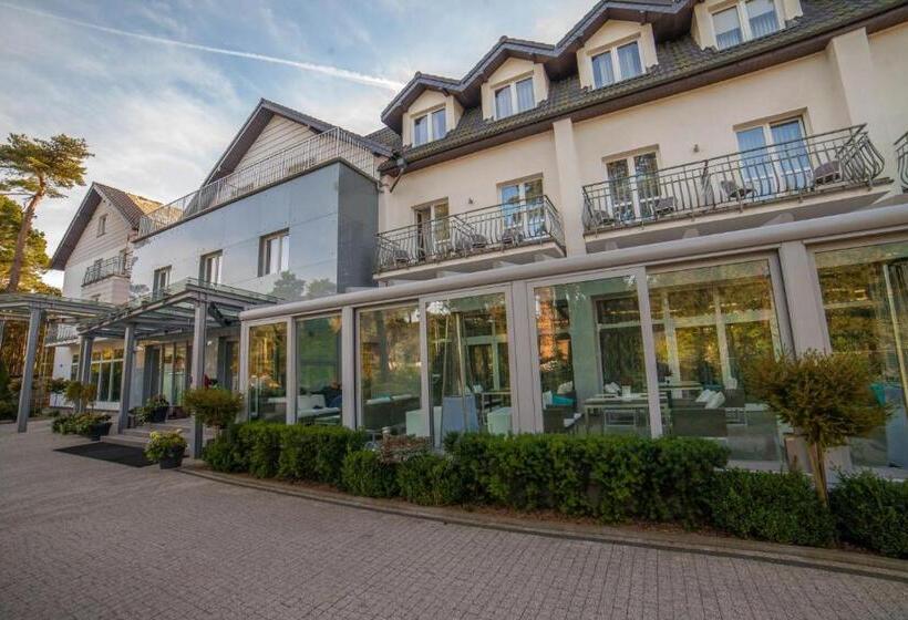 هتل Jantar Wellness & Spa