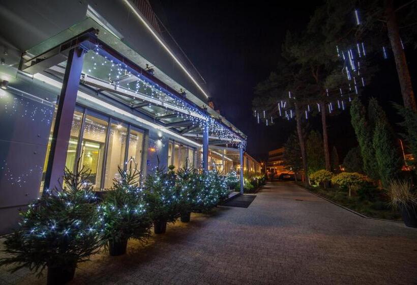 هتل Jantar Wellness & Spa