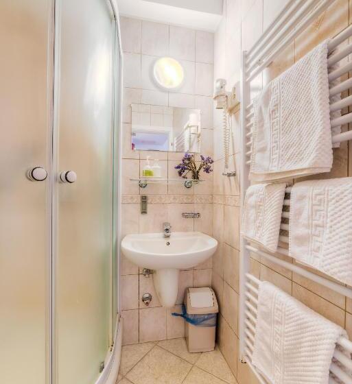 ホテル Kata Panzió