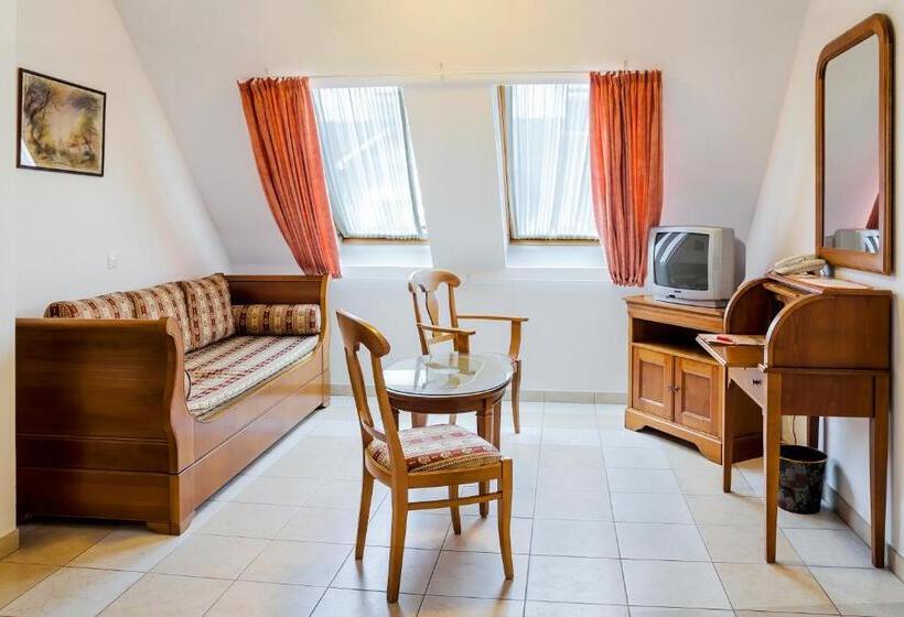 ホテル Kata Panzió