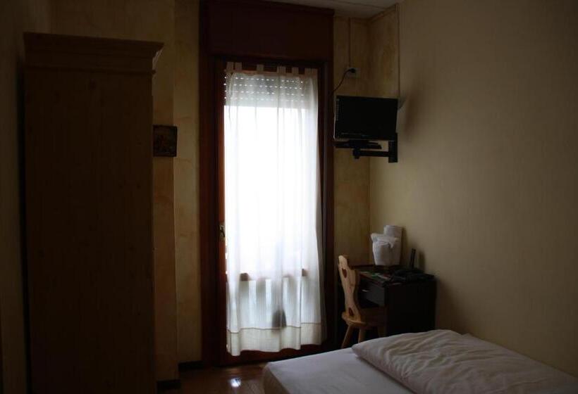 ホテル La Caminatha