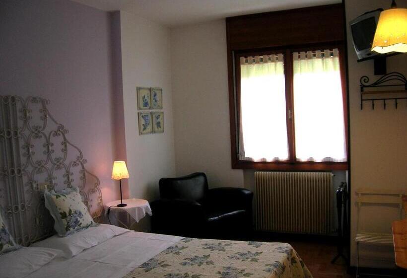 ホテル La Caminatha