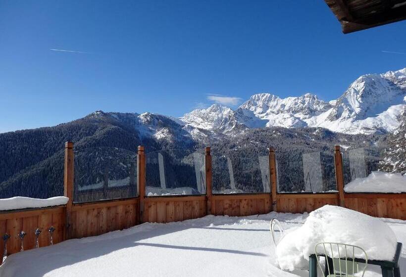 ホテル La Caminatha