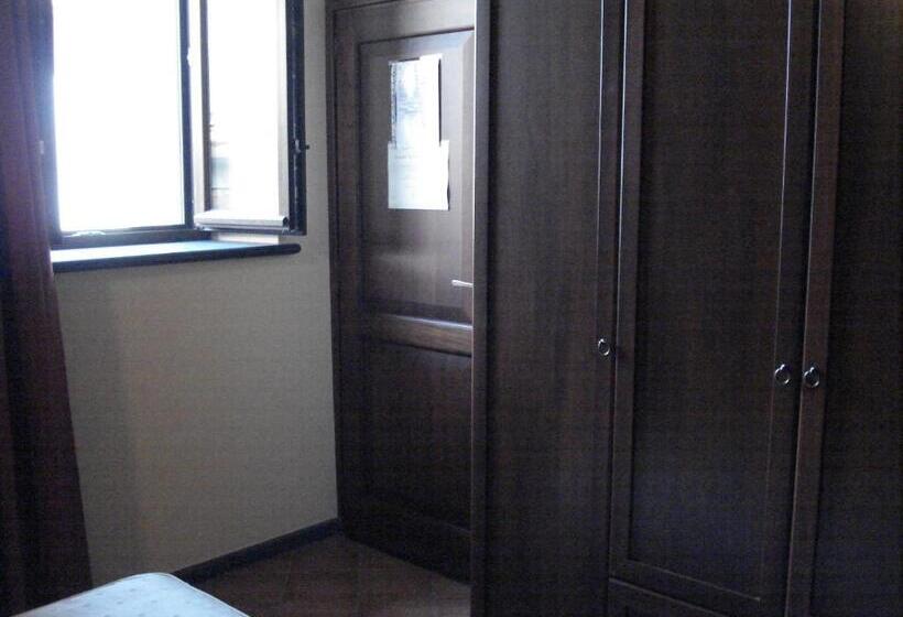 هتل La Campana D Oro