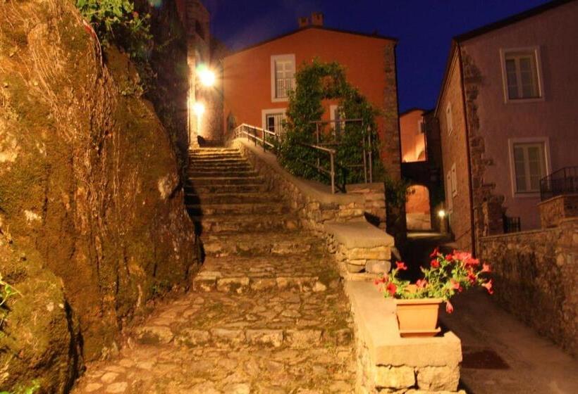 هتل La Campana D Oro