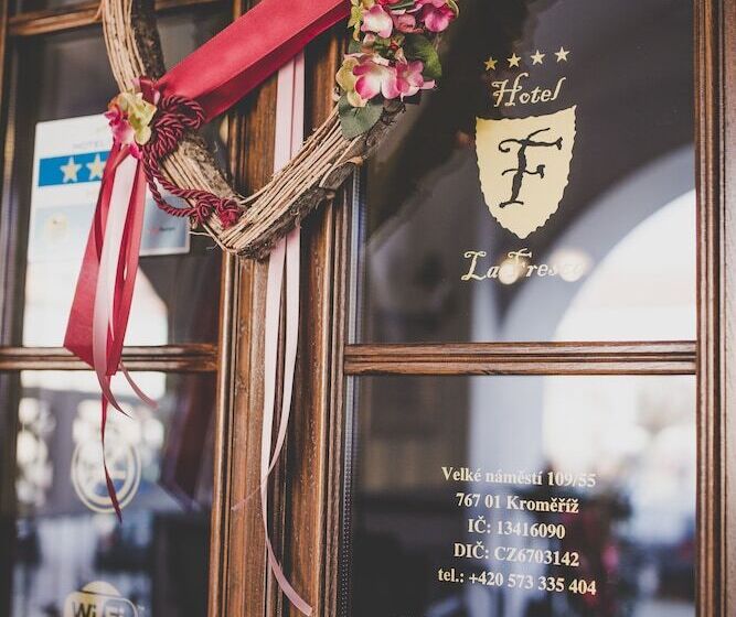 בית מלון כפרי La Fresca