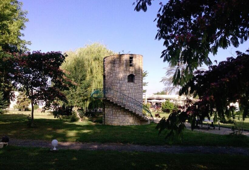 호텔 Logis Hôtel & Restaurant Le Fleurance