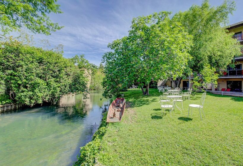 בית מלון כפרי Les Nevons