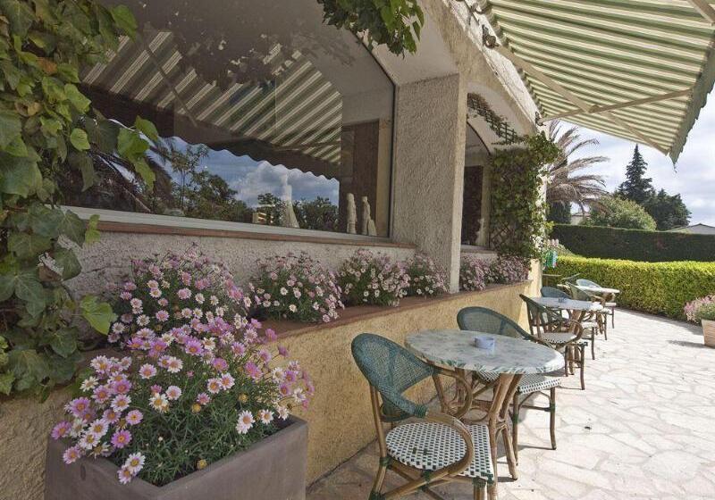 ホテル Les Oliviers